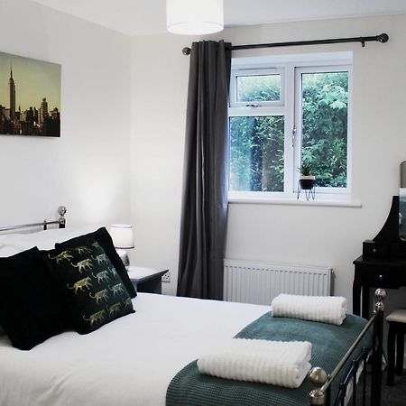Didcot - Private Flat With Garden & Parking 07 Appartement Buitenkant foto