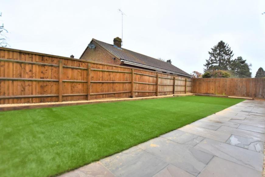 Didcot - Private Flat With Garden & Parking 07 Appartement Buitenkant foto