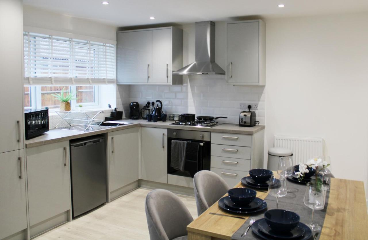 Didcot - Private Flat With Garden & Parking 07 Appartement Buitenkant foto