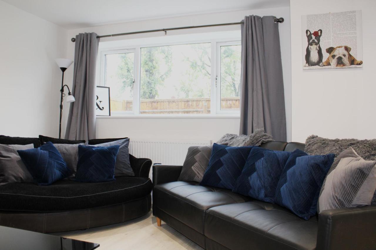 Didcot - Private Flat With Garden & Parking 07 Appartement Buitenkant foto