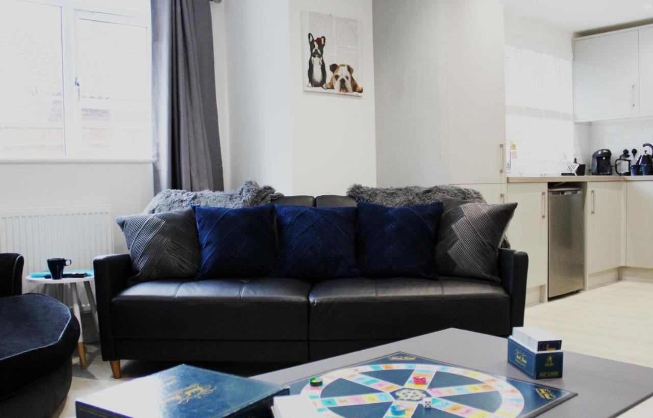 Didcot - Private Flat With Garden & Parking 07 Appartement Buitenkant foto