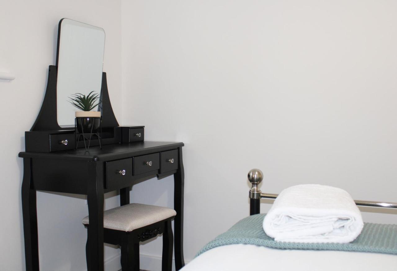 Didcot - Private Flat With Garden & Parking 07 Appartement Buitenkant foto