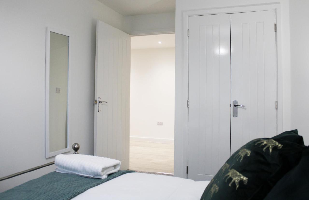 Didcot - Private Flat With Garden & Parking 07 Appartement Buitenkant foto