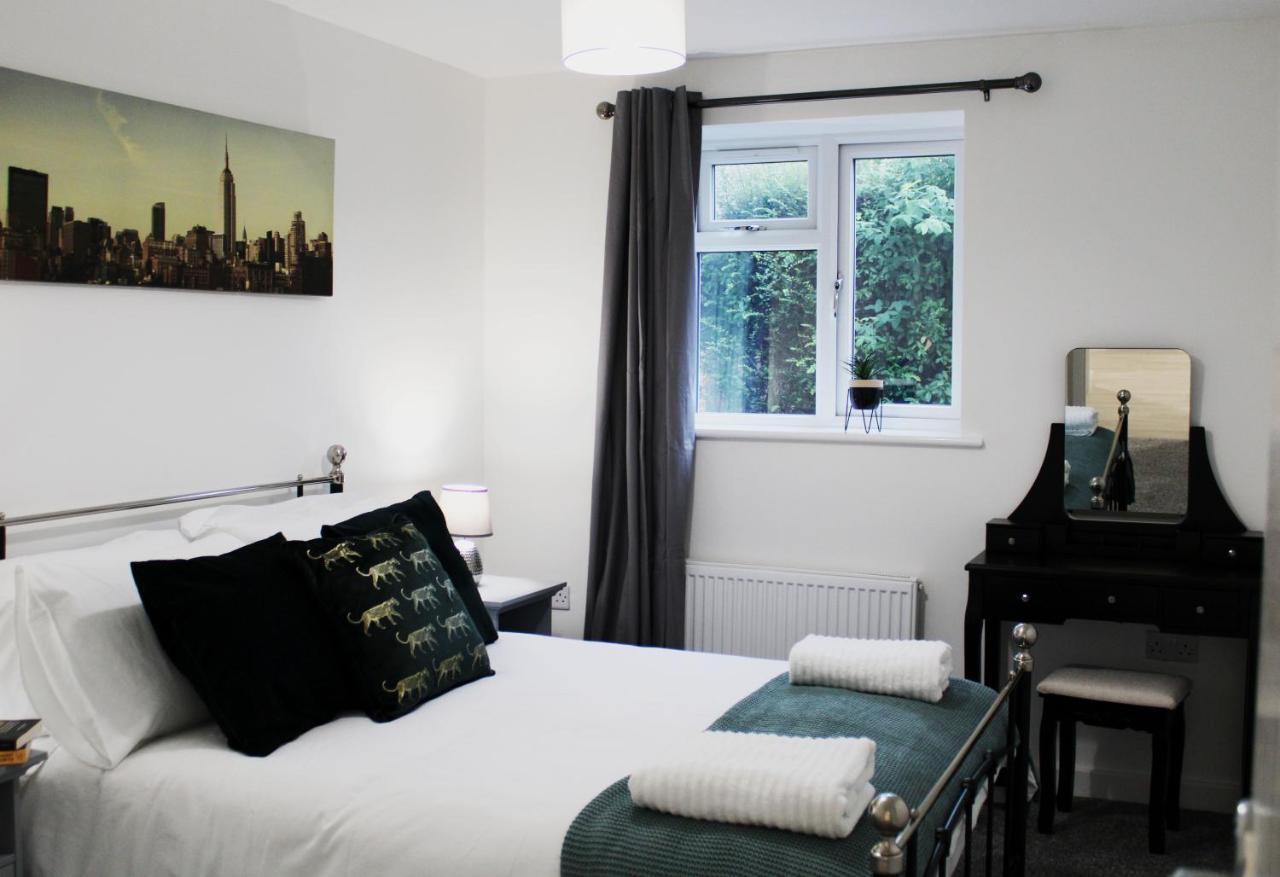 Didcot - Private Flat With Garden & Parking 07 Appartement Buitenkant foto